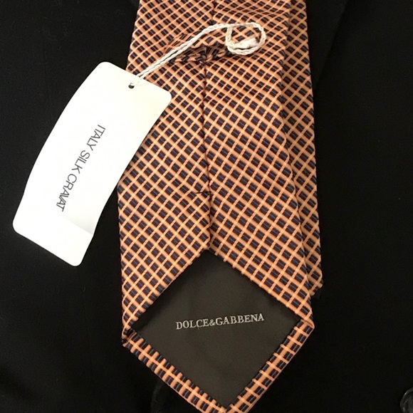 GIFTABLE🎁DOLCE & GABBENA SILK CREVAT (TIE) NEW IN BOX WITH TAGS RETAIL $700. - Picture 7 of 16